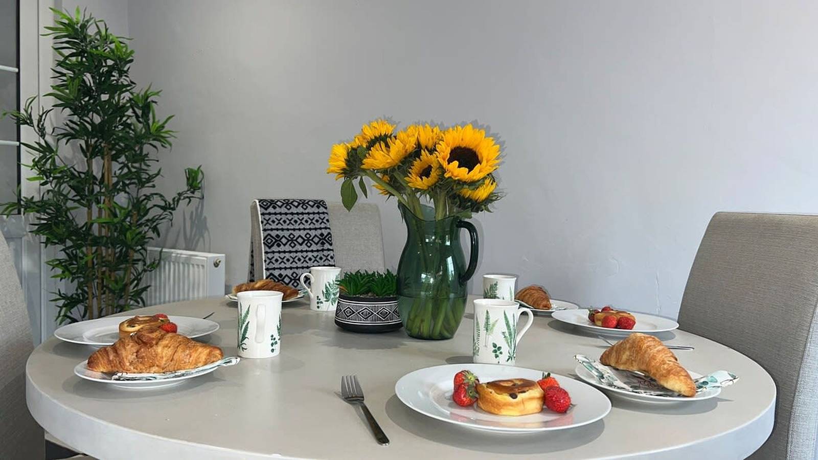Entire apartment, The Cheshire Gathering - Hot Tub   8 Bedroom in Chester, Cheshire West and Chester