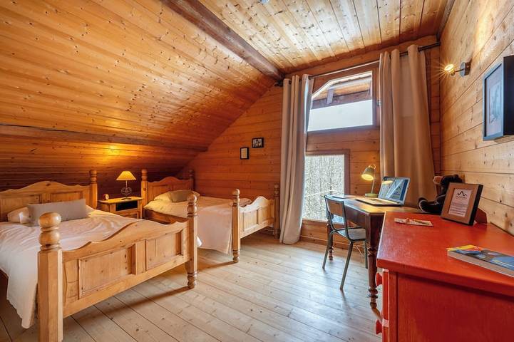 Chalet-Sixtine, La Clusaz, 4*, 600m², 15 personnes, jacuzzi in Saint-Jean-de-Sixt, Région d'Annecy