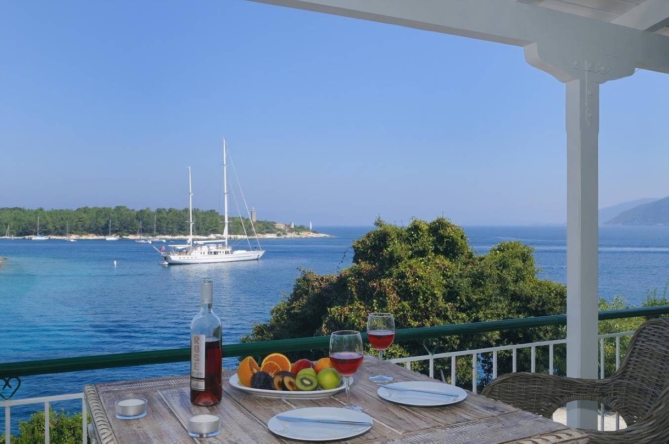 Seafront Cottage with Sea Views just Steps from the Water near Fiskardo in Fiskardo, Kefalonia