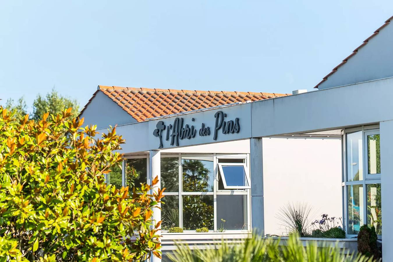 Chalet Confort 1 chambres - 25m2 - terrasse parasol 4 personnes in Saint-Jean-de-Monts, Vendée