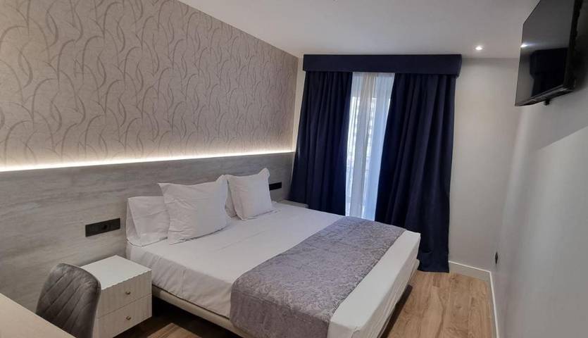 Casa de huéspuedes para 2 personas, con balcón y vistas en Malasaña