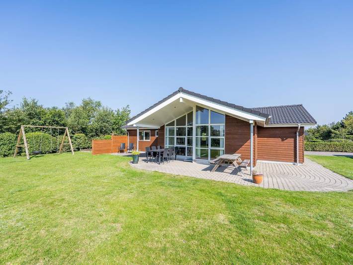 Ferienhaus für 8 Personen, mit Terrasse in Skaven Strand