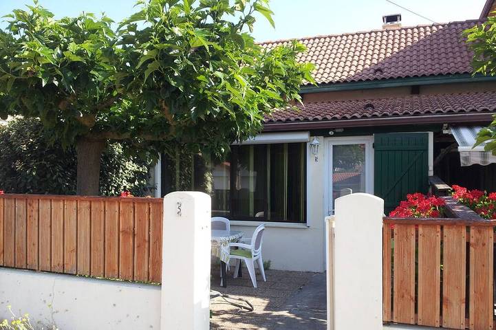 Maison de vacances pour 4 personnes, avec terrasse et jardin, animaux acceptés