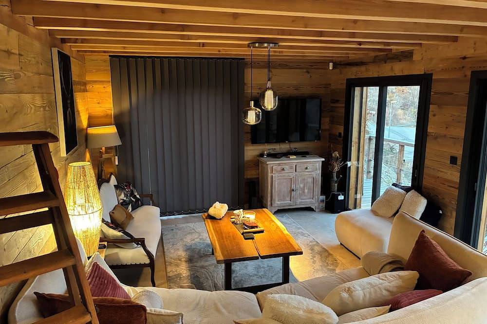 Very quiet chalet in the mountains in Réotier, Nationalpark Écrins