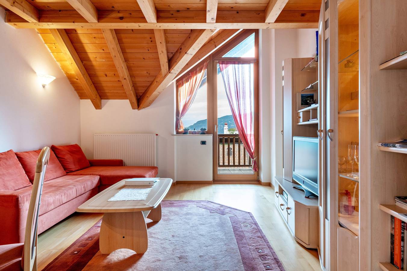 Appartamento intero, Appartamento "Bergweg" con vista sulle montagne e terrazza privata in Laion, Dolomiti Superski