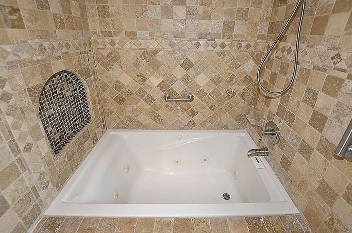 Vacation rental for 8 people, with terrace and yard in Sebastian