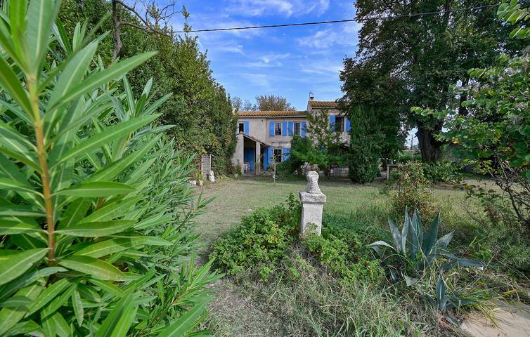 Luxuriöses Apartment mit Pool, Garten und Parkplatz in Arles, Mittelmeerküste (Frankreich)