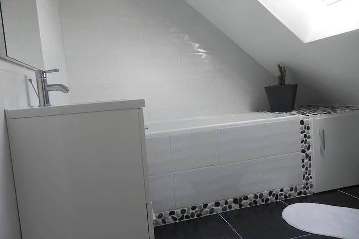 Location de vacances pour 4 personnes, avec terrasse et jardin, animaux acceptés à Saint-Jouan-des-Guérets - 3