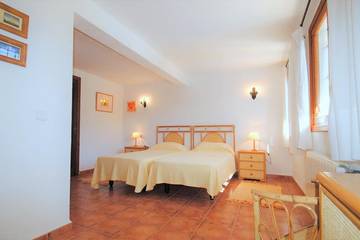 Villa for 10 People in Cala d'Or, Santanyí, Photo 3