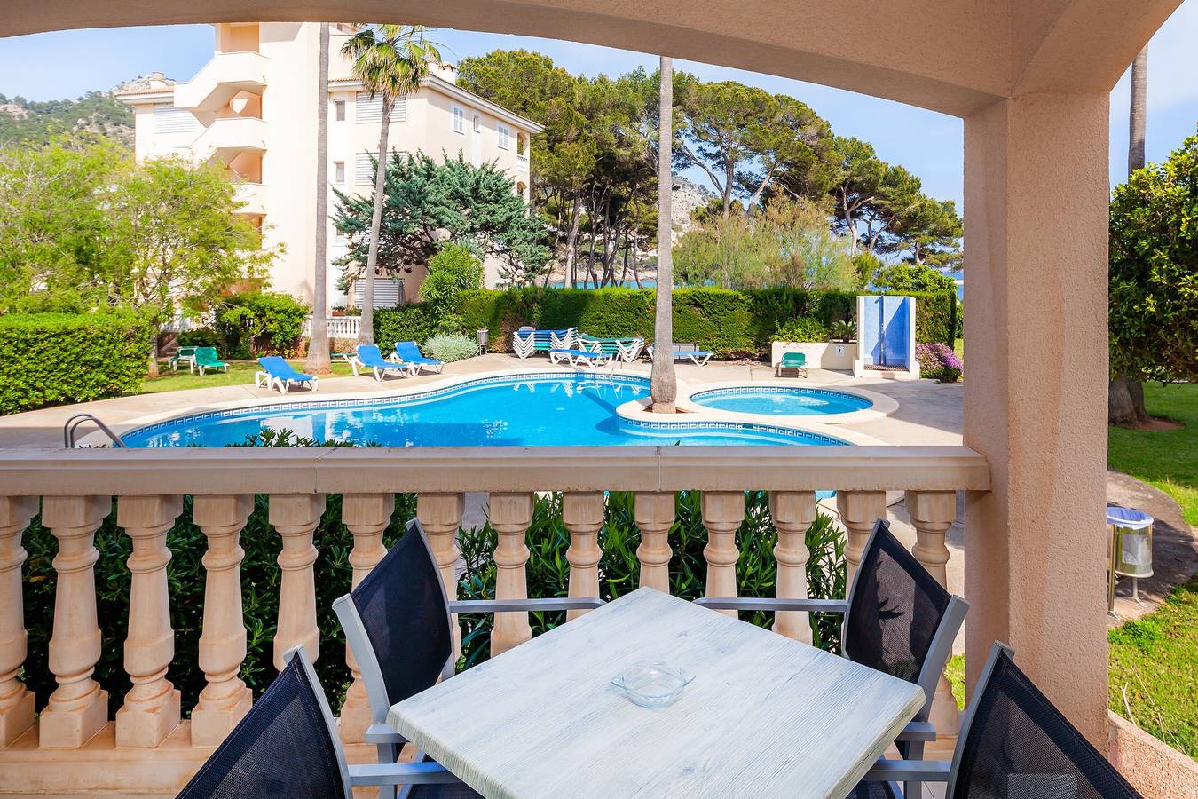 Ganze Wohnung, Ferienwohnung 'Oro del Mar Iv 01' mit Gemeinschaftspool, Garten und Wlan in Canyamel, Capdepera