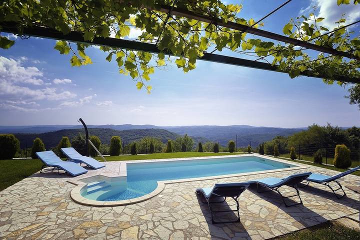 Finca am Strand für 10 Personen, mit Pool und Terrasse sowie Garten in Kroatien - 2