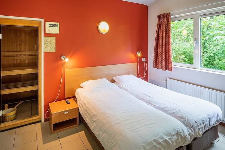 Detached 6-person bungalow in Kootwijk, Hoge Veluwe