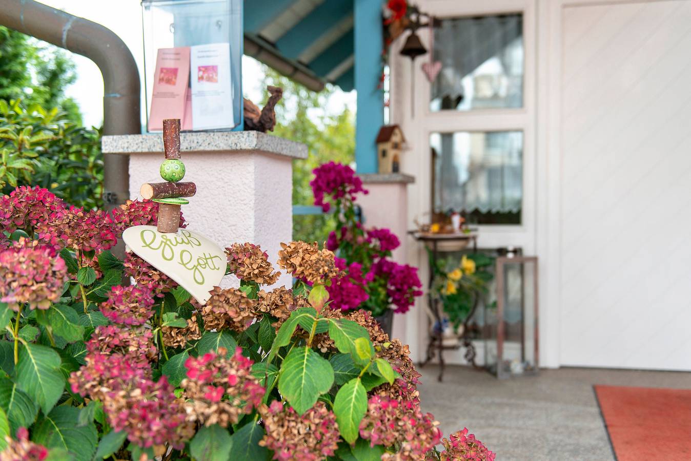 Ganze Wohnung, Ferienwohnung 'Kasperczak' mit Gemeinschaftsgarten, Balkon und Wi-Fi in Uhldingen-Mühlhofen, Region Bodensee-Oberschwaben