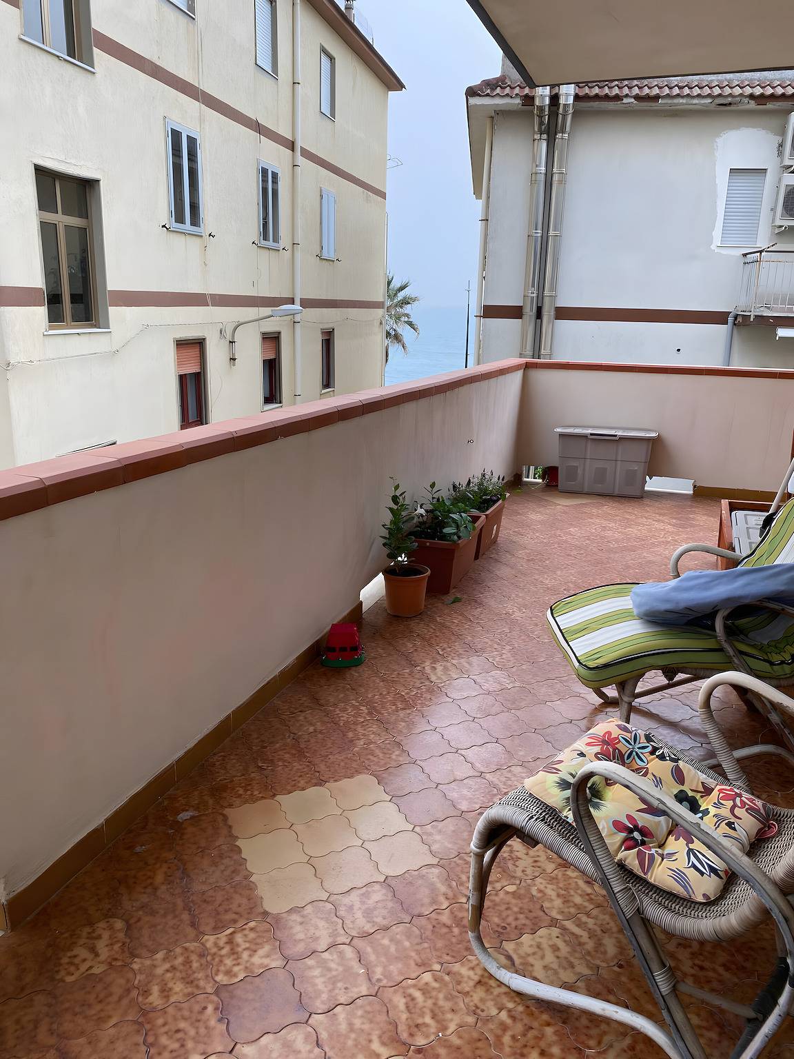 Appartement entier, Appartement 'Libeccio Vista Mare' avec vue sur la mer, Wi-Fi et climatisation in Agropoli, Cilento