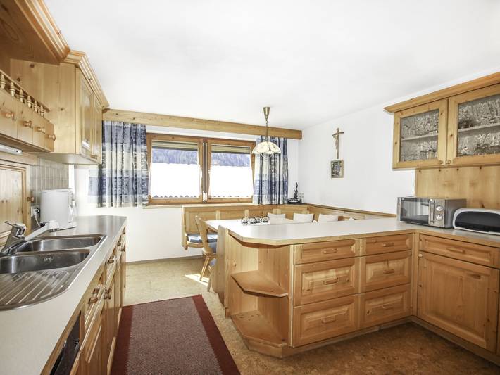 Ferienhaus für 10 Personen, mit Balkon und Terrasse am Arlberg - 2