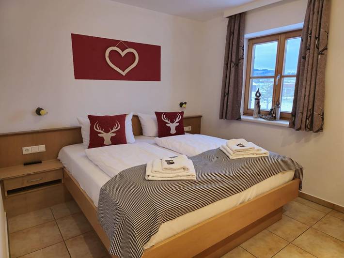 Ferienwohnung für 2 Personen, mit Garten und Seeblick sowie Sauna, mit Haustier in Romantische Straße - 4