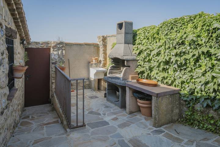 Villa for 10 people, with hot tub and garden - 1