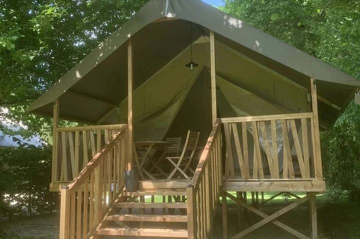 Mobil home pour 4 personnes à Antonne-et-Trigonant