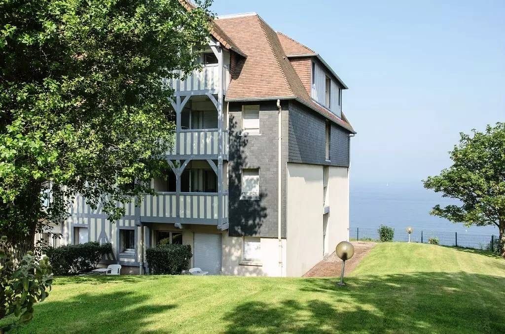 Estudio entero, Estudio + cabina vista mar 3 personas - Selección in Trouville-sur-Mer, Region de Lisieux