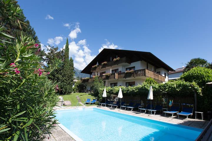 Ferienwohnung für 2 Personen, mit Garten in Meran
