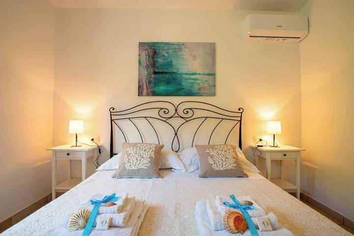 Domus Aura villa in Sardegna con vista mare e piscina in Foxi Manna, Tertenia