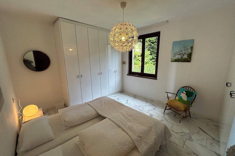 Ganze Wohnung, Seeblick, Sonnenterrasse, mediterraner Garten, gemütliche Wohnung, in Drano (Valsolda), Valsolda