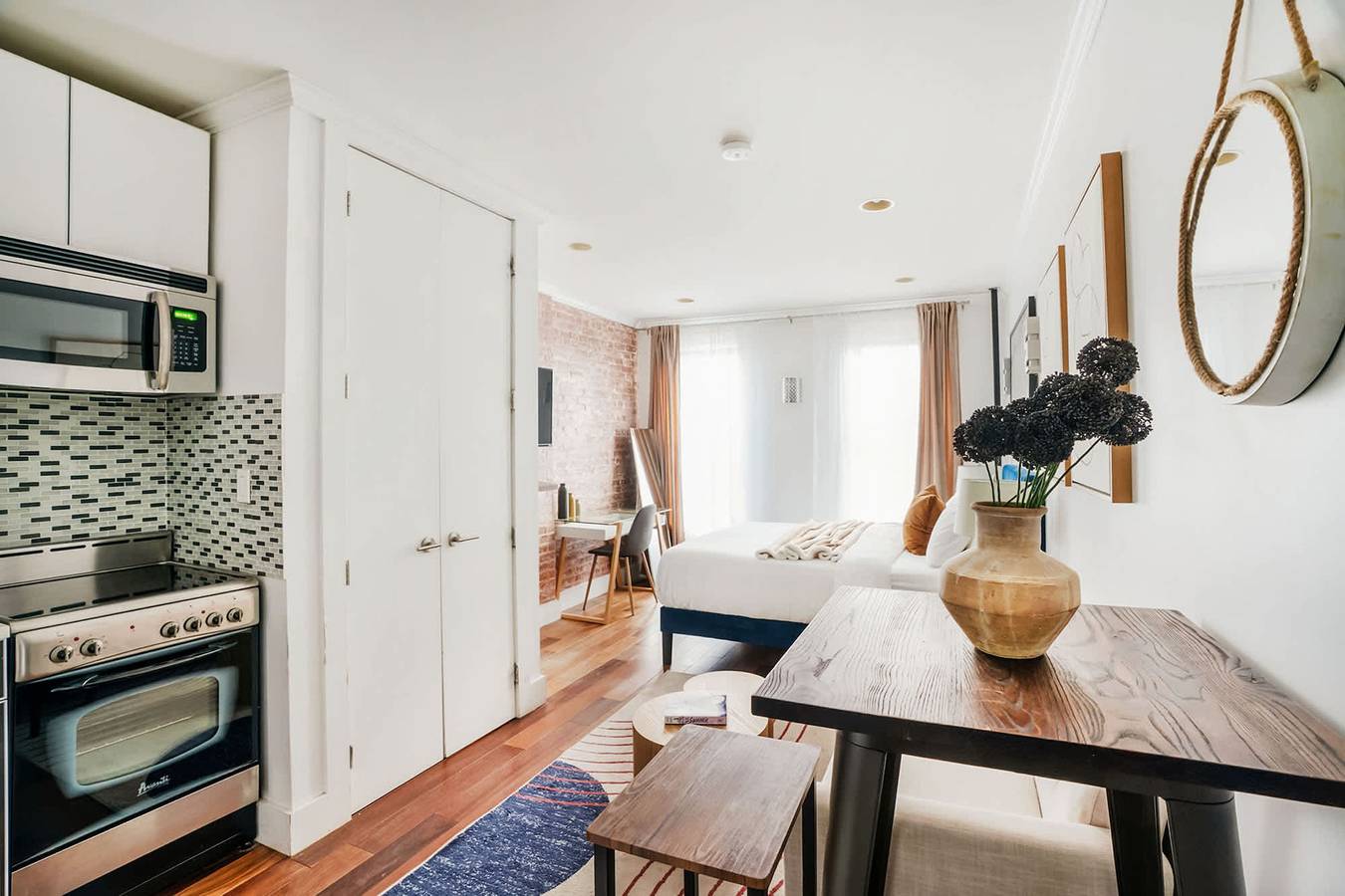 Entire apartment, 24-9New Prime Gramercy Subway W/D in unit in Manhattan, New York City