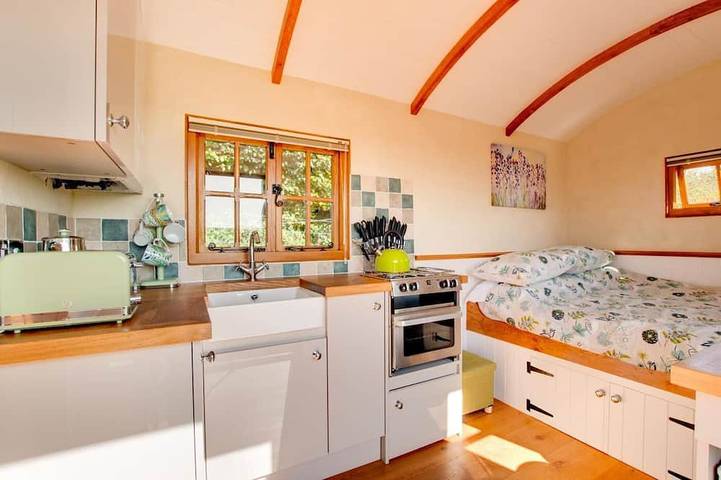 Cottage for 2 people, with hot tub in Tiverton