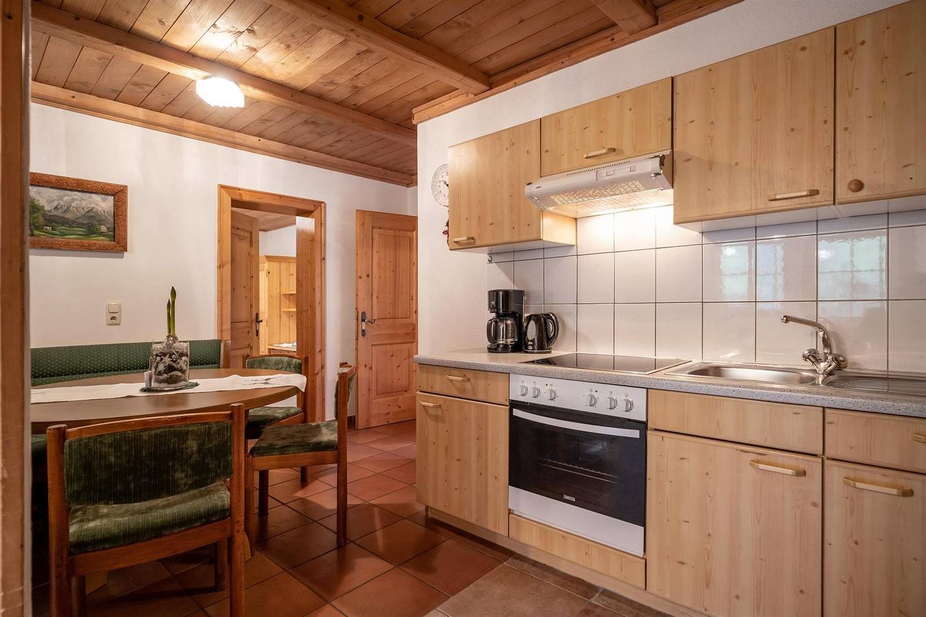Ganze Ferienwohnung, Appartement C, 3 Schlafzimmer mit Balkon in Kirchdorf in Tirol, Kaisergebirge