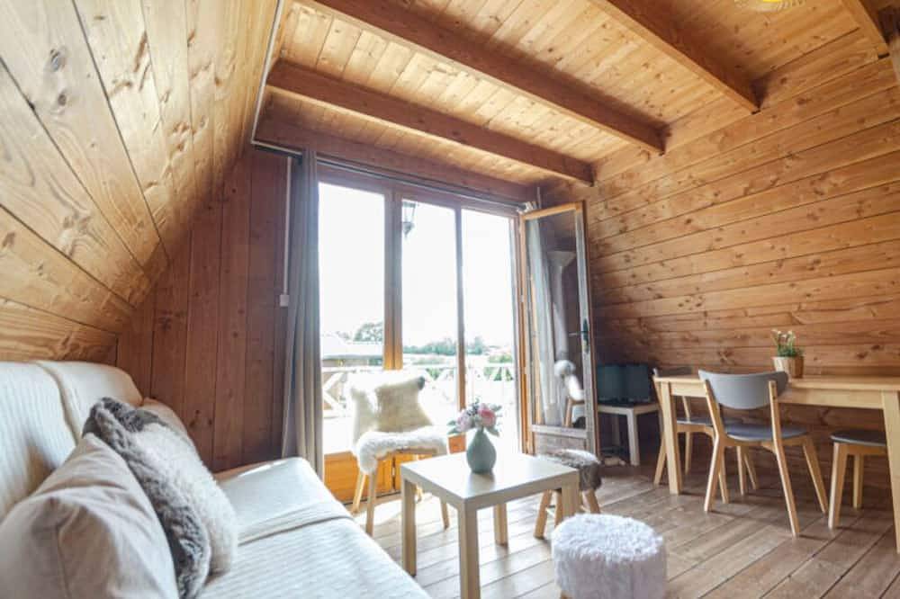 Chalet Tipi Pour 4 Personnes : un Chalet Insolite Pour un Séjour en Normandie ! in Notre-Dame-de-Bonne-Nouvelle, Región de Caen