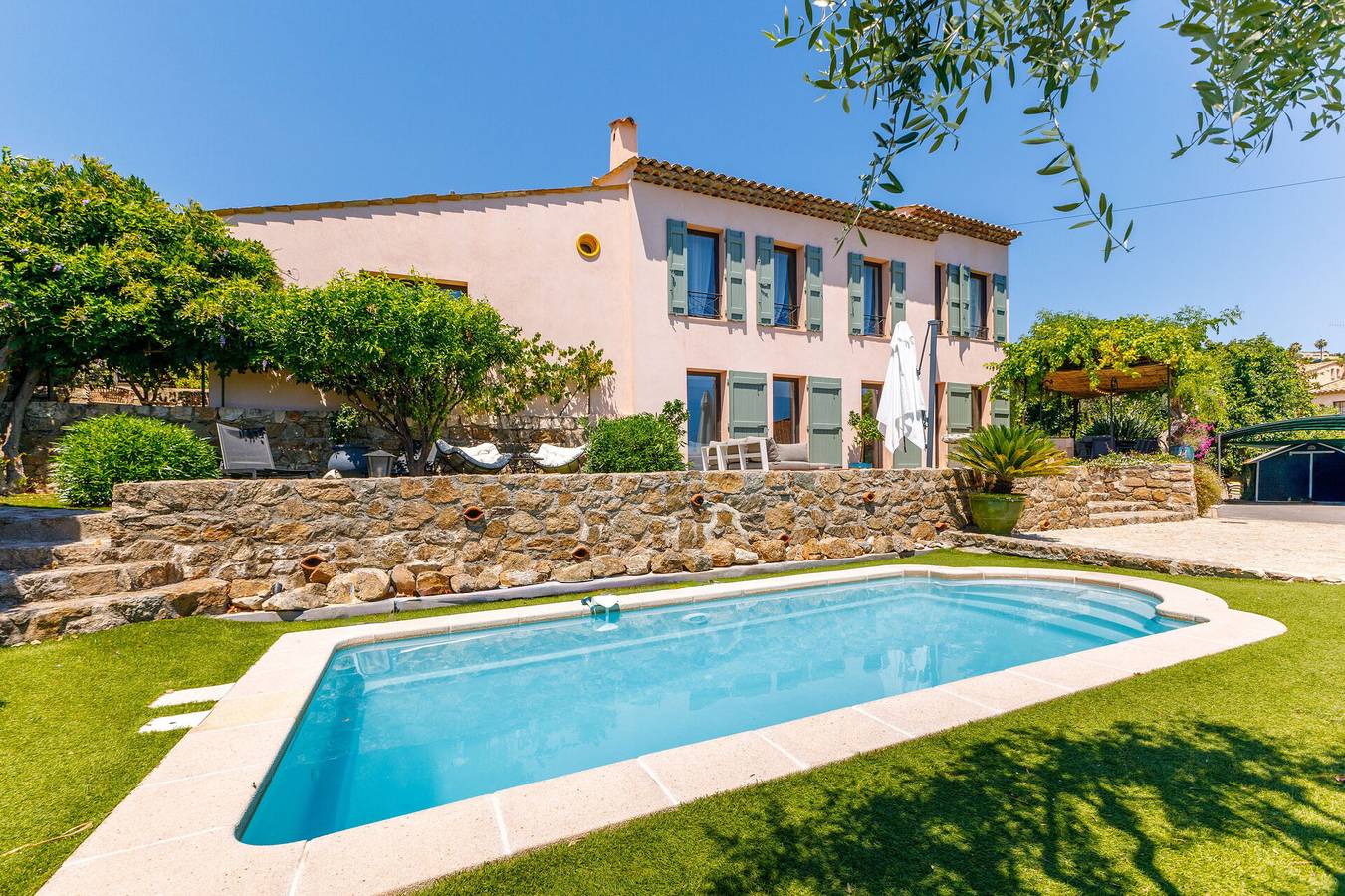 Villa für 10 Personen mit Terrasse in Vallauris, Mittelmeerküste (Frankreich)