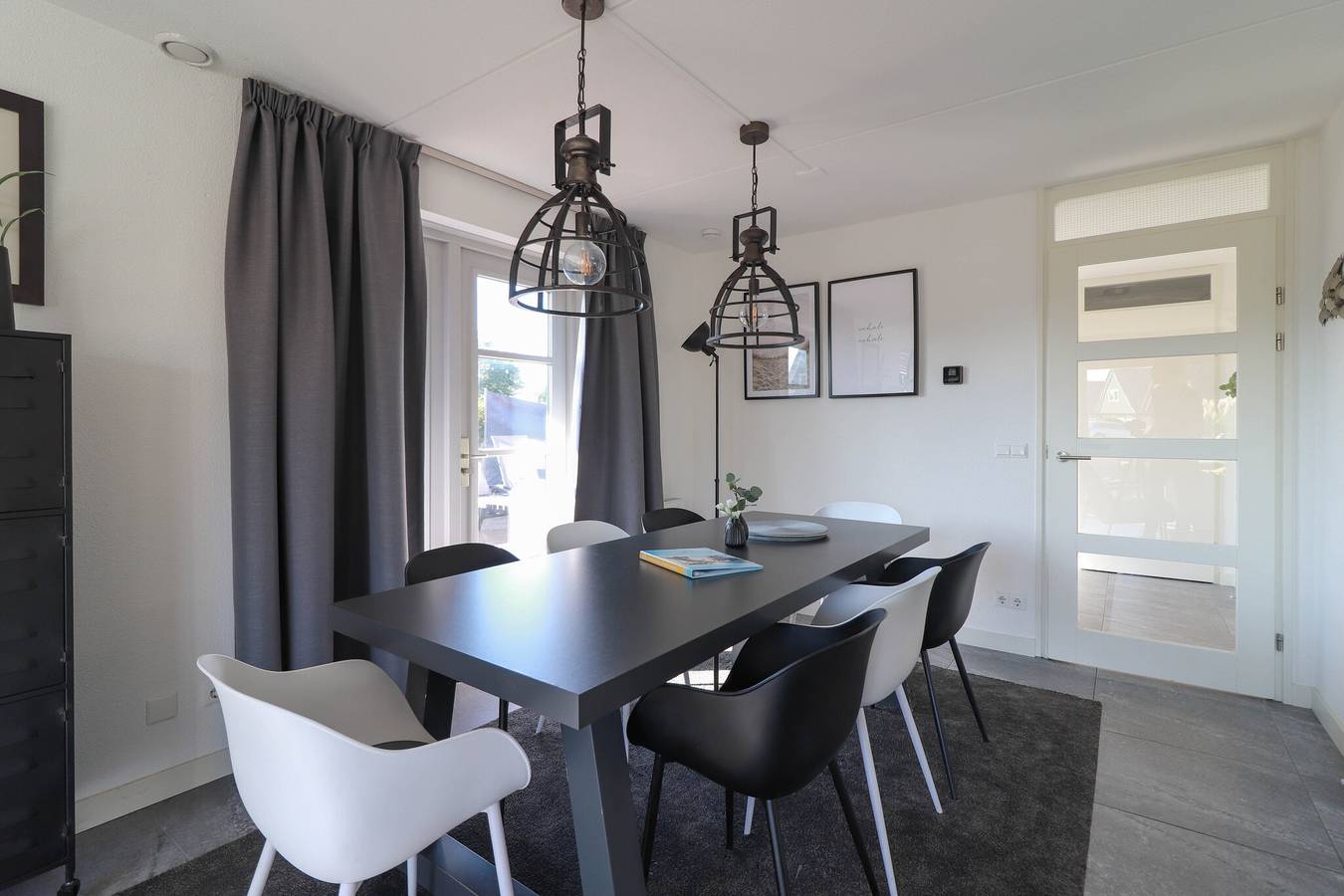 Beach Resort Makkum — Vissersvilla Deluxe with Sauna, Whirlpool & Wellness hot tub - 8 people in Makkum, Lake Ijssel