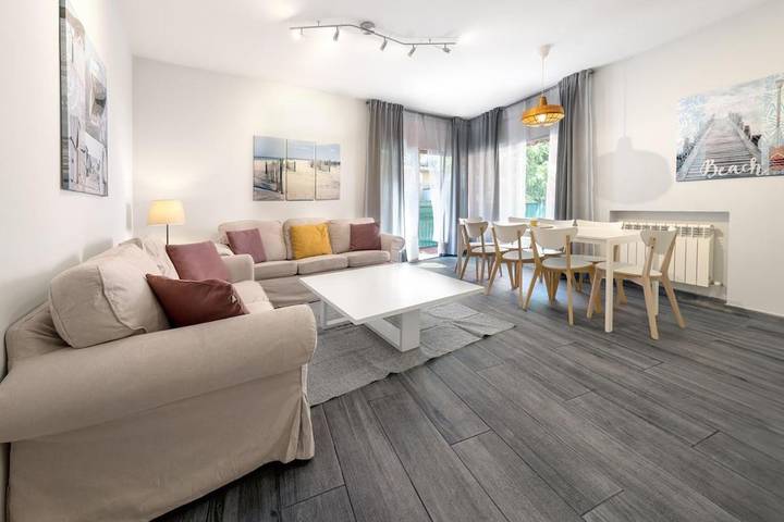 Apartamento de vacaciones para 9 personas, con balcón - 1