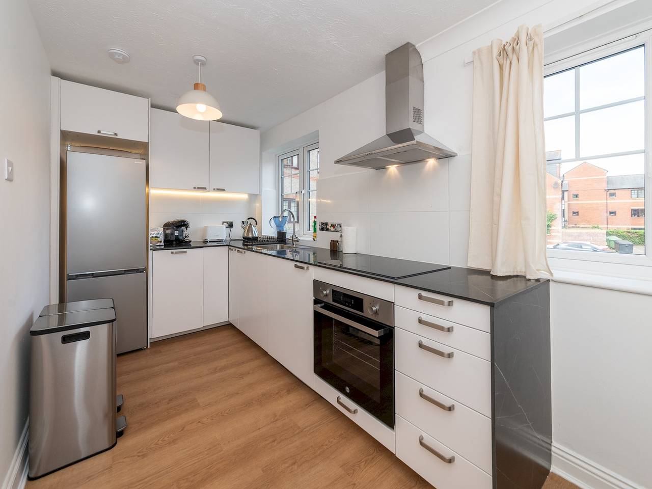 Apartamento entero, Pass the Keys | Cozy Flat Walk to Centre & Station & Free Parking in Reading, Berkshire