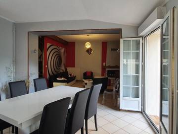 Gîte pour 6 personnes, avec jardin et terrasse dans Sivry-sur-Meuse
