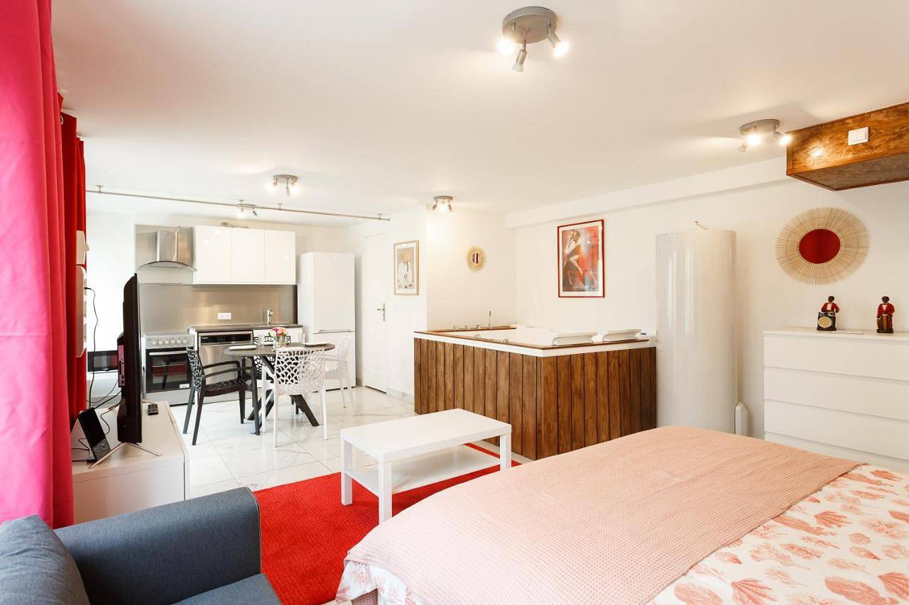 Appartement entier, Blanc Mesnil Nid d'amour in Le Blanc-Mesnil, Seine-Saint-Denis
