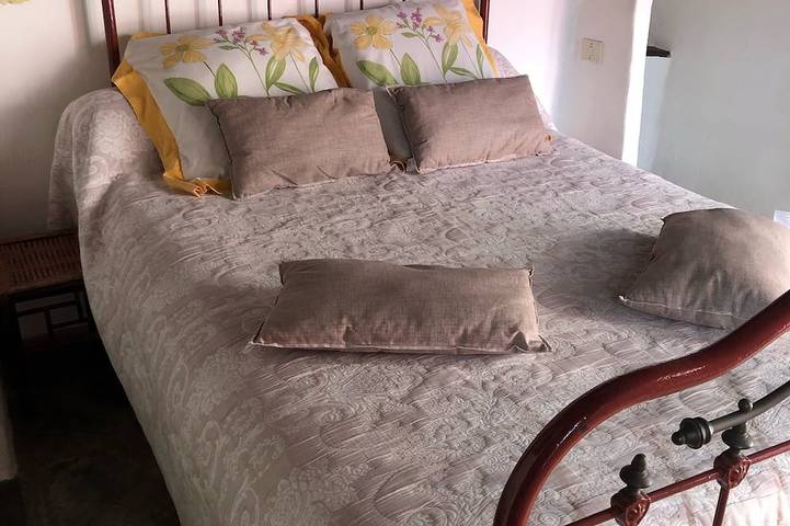 Gîte pour 3 personnes, avec balcon à Rogliano - 2