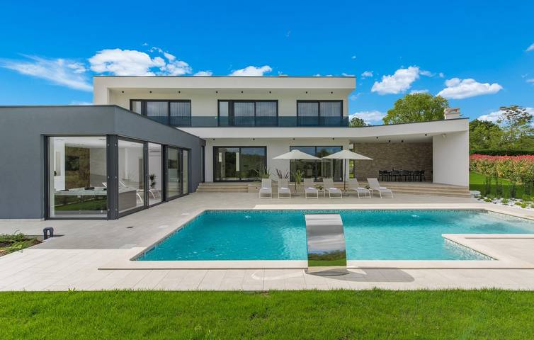 Villa für 8 Personen, mit Garten und Pool - 1