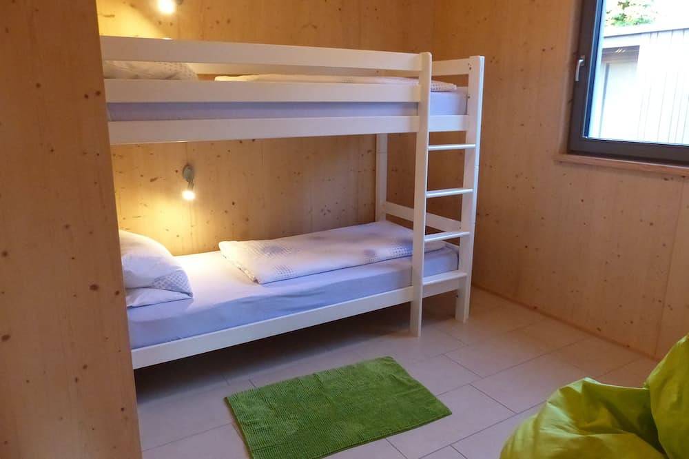 Freistehendes Ferienhaus in der Eifel, allergikerfreundliche Holzbauweise. in Dahlem, Rureifel (Nordrhein-westfalen)