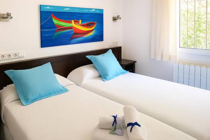 Chambre d’hôte pour 2 personnes, avec terrasse ainsi que jardin et piscine à Palafrugell - 3