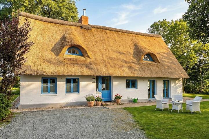Luxus-Ferienhaus für 7 Personen, mit Balkon und Garten in Oberndorf-Oste