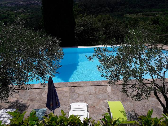 Gîte pour 5 personnes, avec jardin ainsi que piscine et terrasse en Ardèche - 2