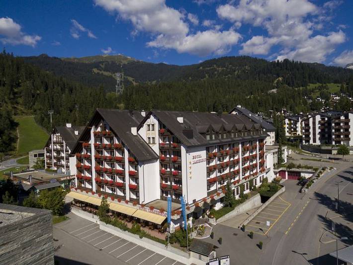 Hotel Laaxerhof - Doppelzimmer Basic mit Balkon in Laax GR 2, Laax