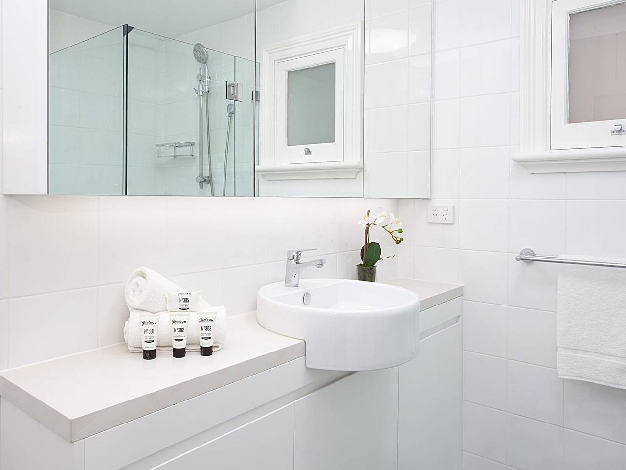 Entire apartment, Beautiful Studio in Heritage Building with Balcony in Sydney, New South Wales