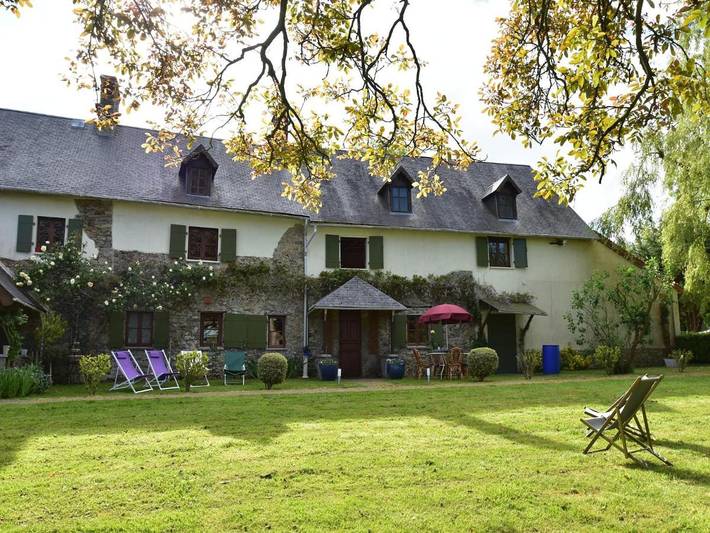 Location de vacances pour 4 personnes, avec jardin à Saint-Sauveur-Lendelin