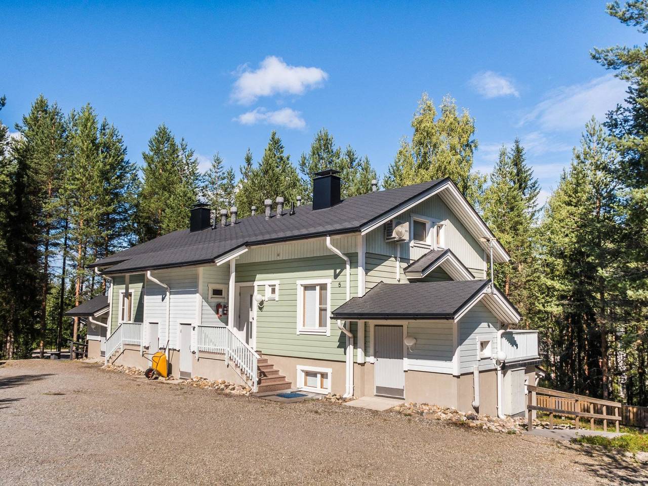 Latukatti 5 c in Vuokatti, Nuasjärvi