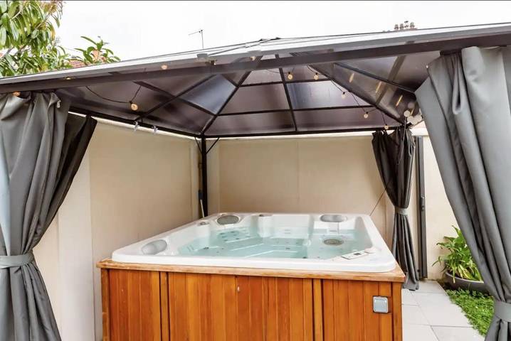 Gîte pour 2 personnes, avec jardin et jacuzzi à Sartrouville - 3