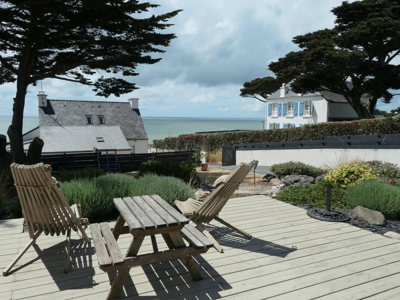 Zeitgenössisches Haus 10 Pers, wenige Schritte zum Strand, Hunde erlaubt, St Gildas de Rhuys in Saint-Gildas-de-Rhuys, Côte des Mégalithes