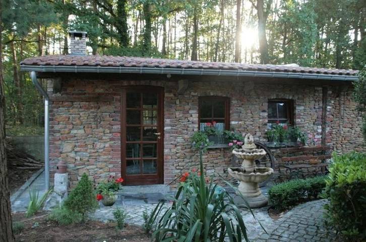 Location de vacances pour 3 personnes, avec jardin à Belœil