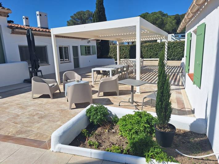 Studio pour 3 personnes, avec terrasse et jardin